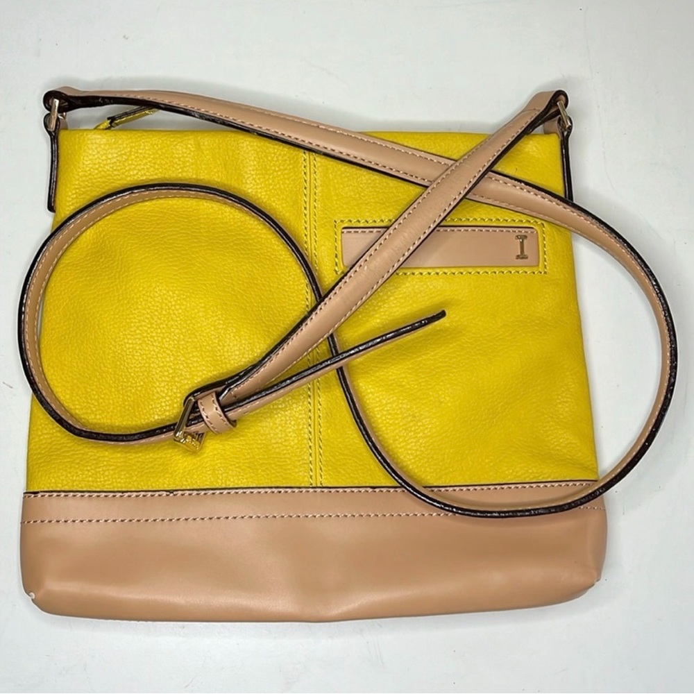 Isaac Mizrahi Sling Yellow Leather Women’s Bag - Picture 8 of 16